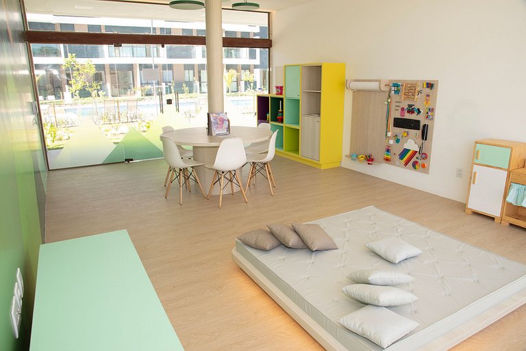 Novo flat Térreo com vista para piscina