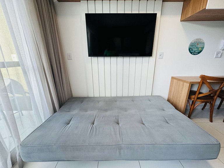 Estúdio Aconchegante com Vista para Piscina