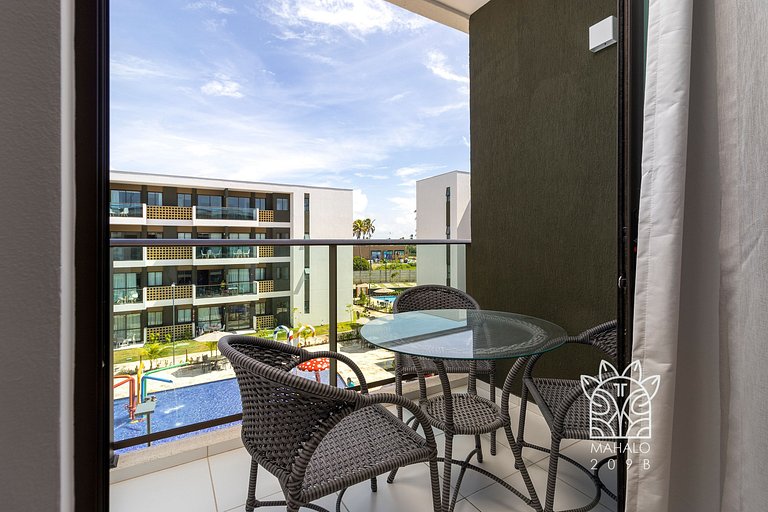 Estúdio Aconchegante com Vista para Piscina